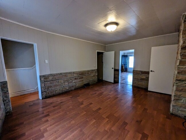 Photo - Large 3 Bedroom with City Views