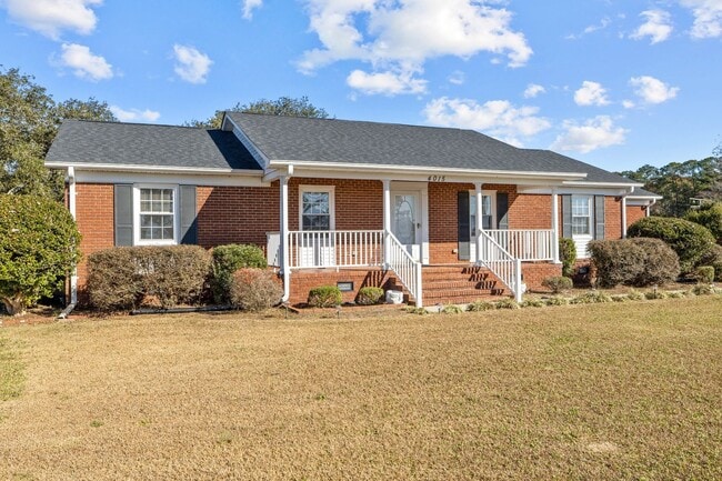 Photo - 4015 Freedom Way
