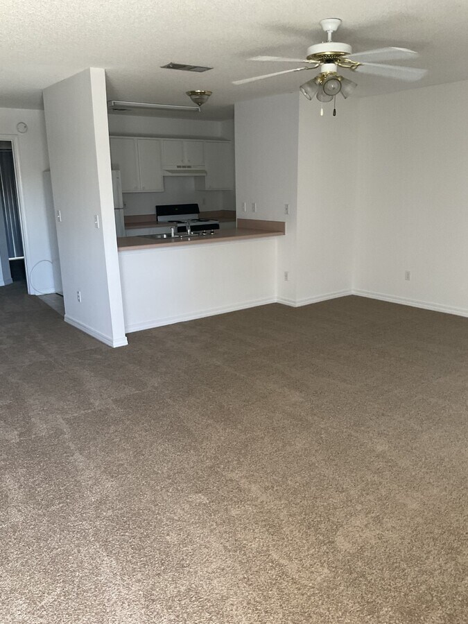 Photo - 1800 Tsuga Way