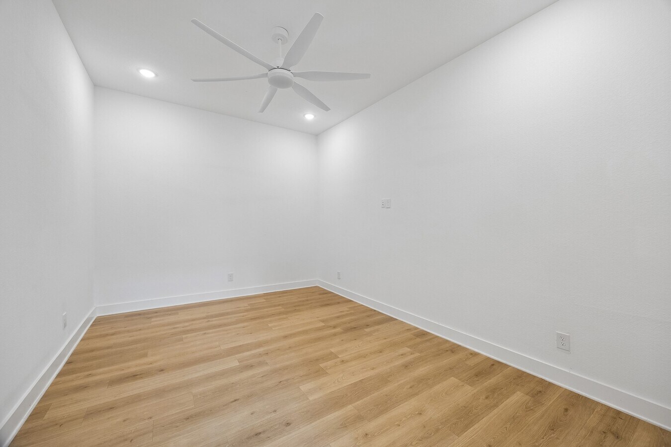 Photo - 15085 Berry Brk Dr