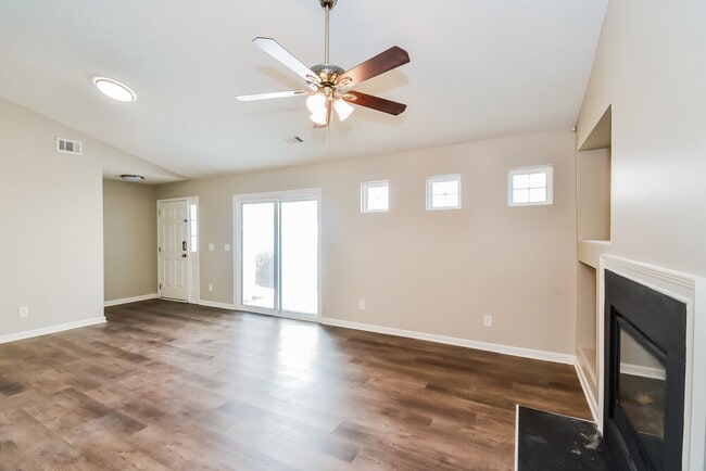 Photo - 109 Silver Ridge Dr