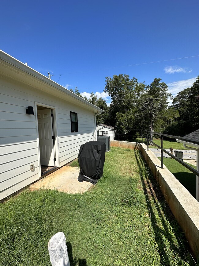 Photo - 192 Vickery St