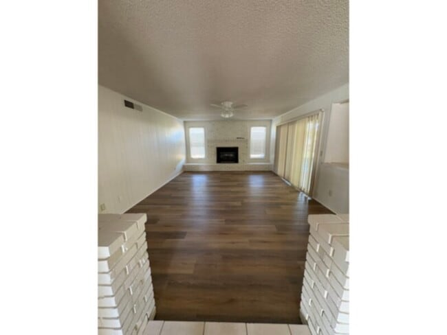 Photo - Nice mature landscaping, cool quite home