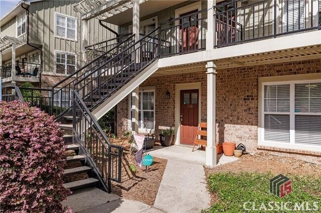 Photo - 660 Barnett Shoals Rd House