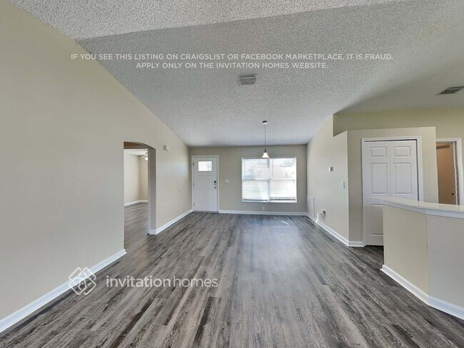 Photo - 980 Eyerly St