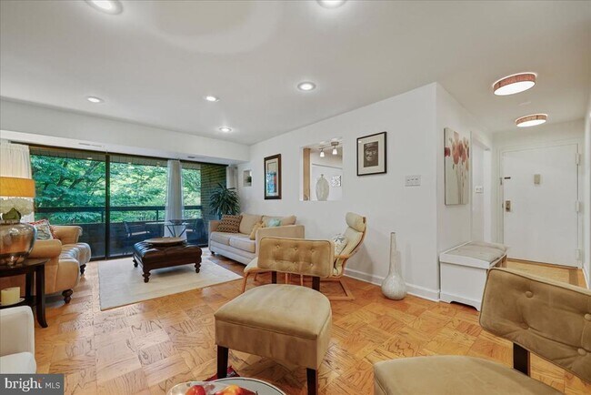 Photo - 11419 Commonwealth Dr Unit 302