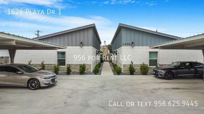 Building Photo - 1626 Playa Dr