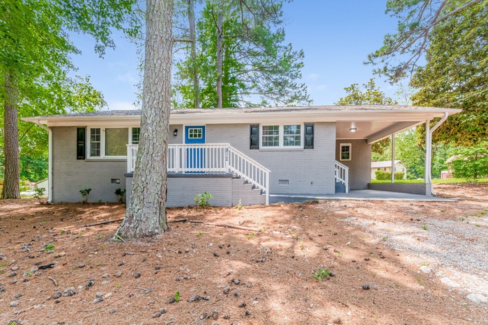 812 Terrace View Dr