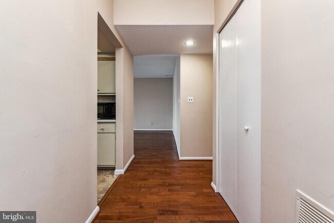 Photo - 3 Belmullet Ct Unit 201