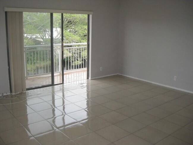 Photo - 605 S Pine Island Rd Unit 304A