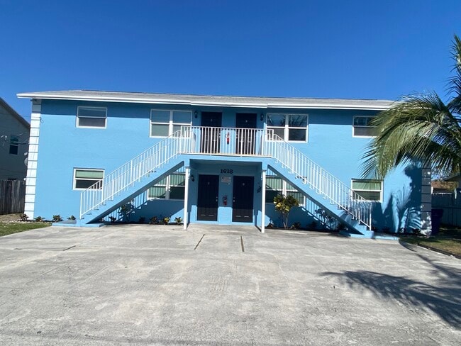 Building Photo - 1618 W 26th Ct Rental