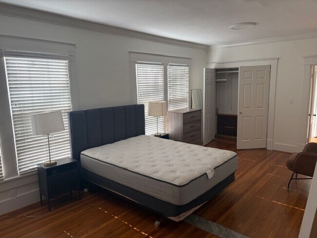 Photo - 2017 N Garfield St