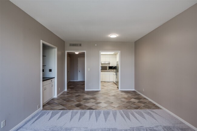 Photo - 5100 San Felipe St Unidad 55