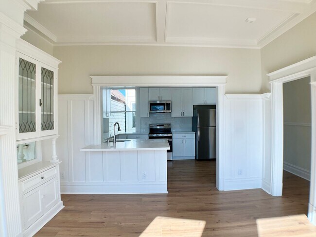 Photo - REMODELED 4BR/3BA. In Unit Laundry! Dishwasher! Bay Windows! Unit 333