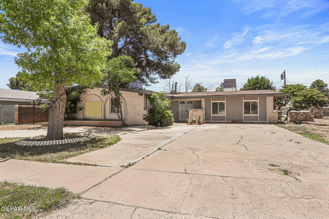 Photo - 4212 Roxbury Dr Casa