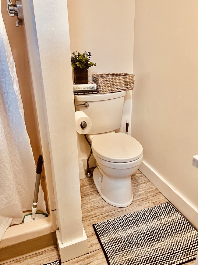 Photo - 154 Grove St