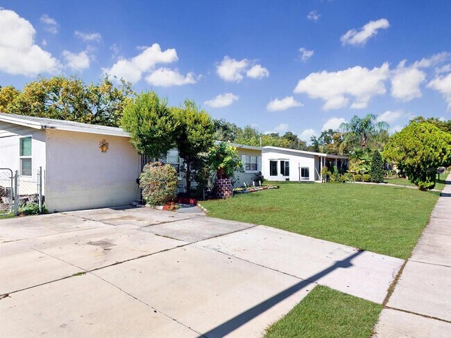 Photo - 2502 N Beaumont Ave