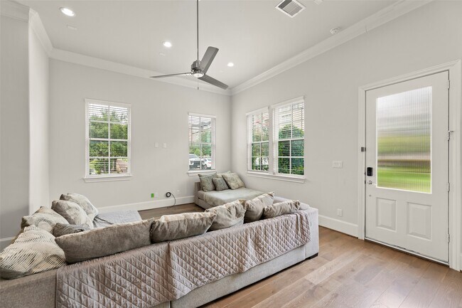 Photo - 9651 Kings Cross Station