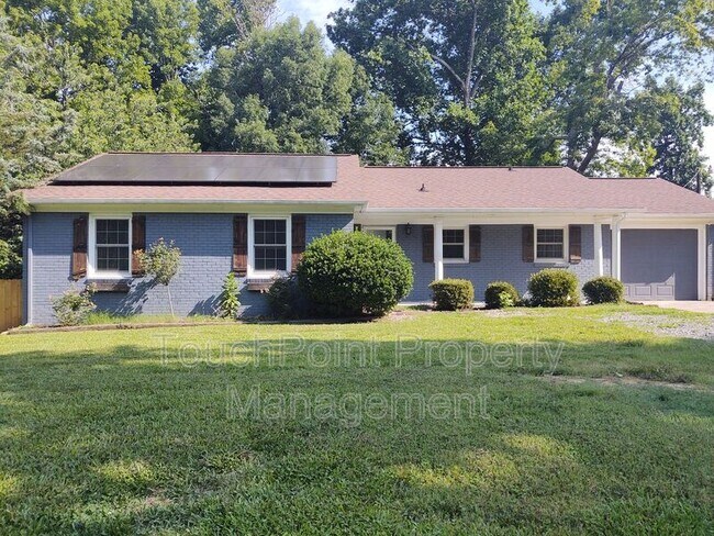 Photo - 1109 Sharon Dr House