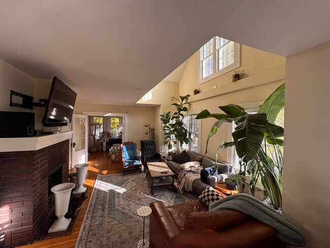 Photo - 3910-3912 Thomas Ave South Unit 3910