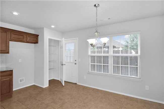 Photo - 1240 Lariat Dr