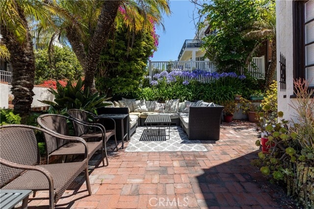 Photo - 3030 Manhattan Ave