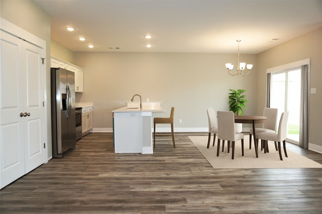 Photo - 3 Bedroom, 2 Bath Home in Valley View- PRE...