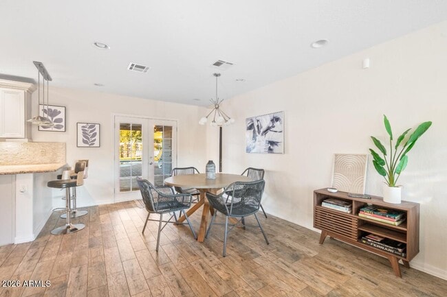 Photo - 1716 W Berridge Ln