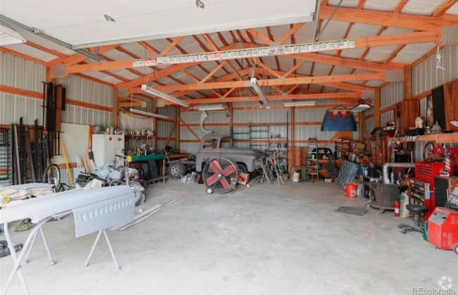 Building Photo - 739 Riverbend Dr Rental