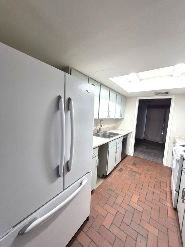 Photo - 5701 E Glenn St