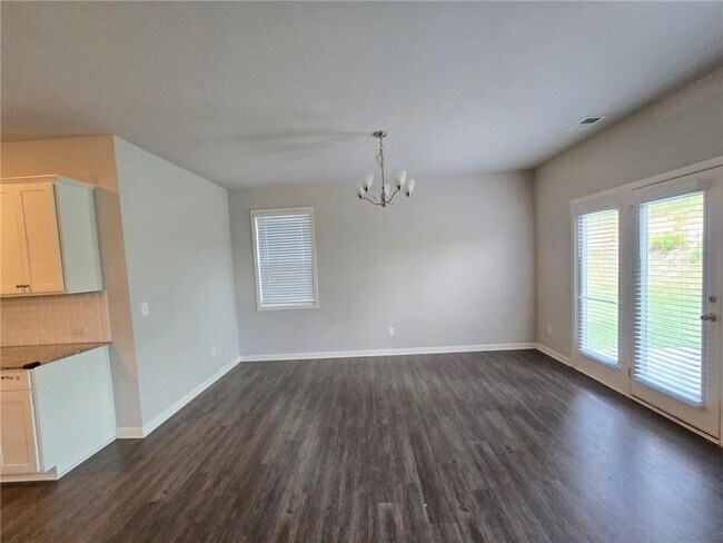 Photo - 121 Valimar Dr