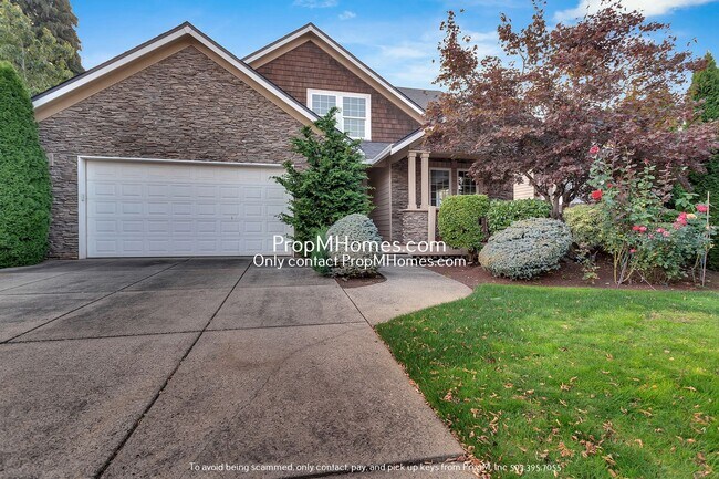 Luxury Four Bedroom Home in Oregon City! - Luxury Four Bedroom Home in Oregon City!