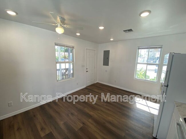 Photo - 641 6th St