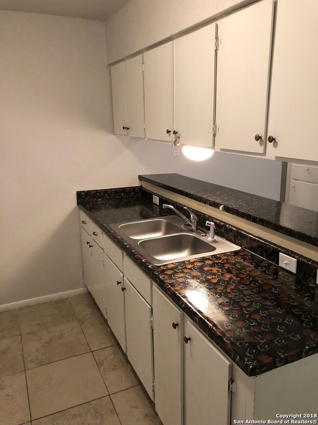 Photo - 5619 Brookhill St