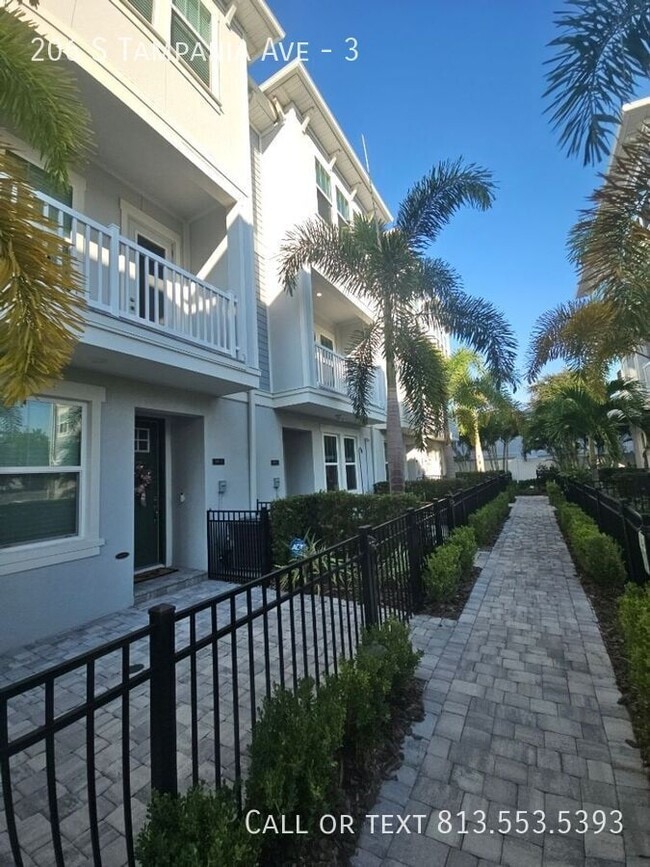 Photo - 206 S Tampania Ave