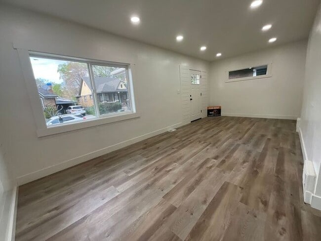 4 Bedroom 2 Bath Home- Dog Friendly- Purchase optional.