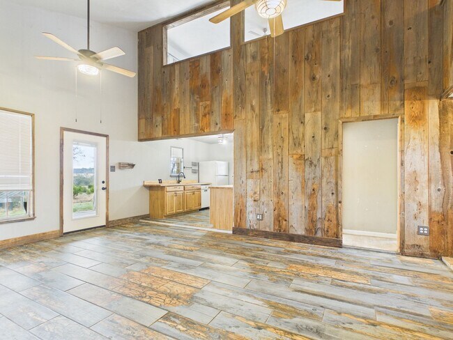 Photo - Country Living