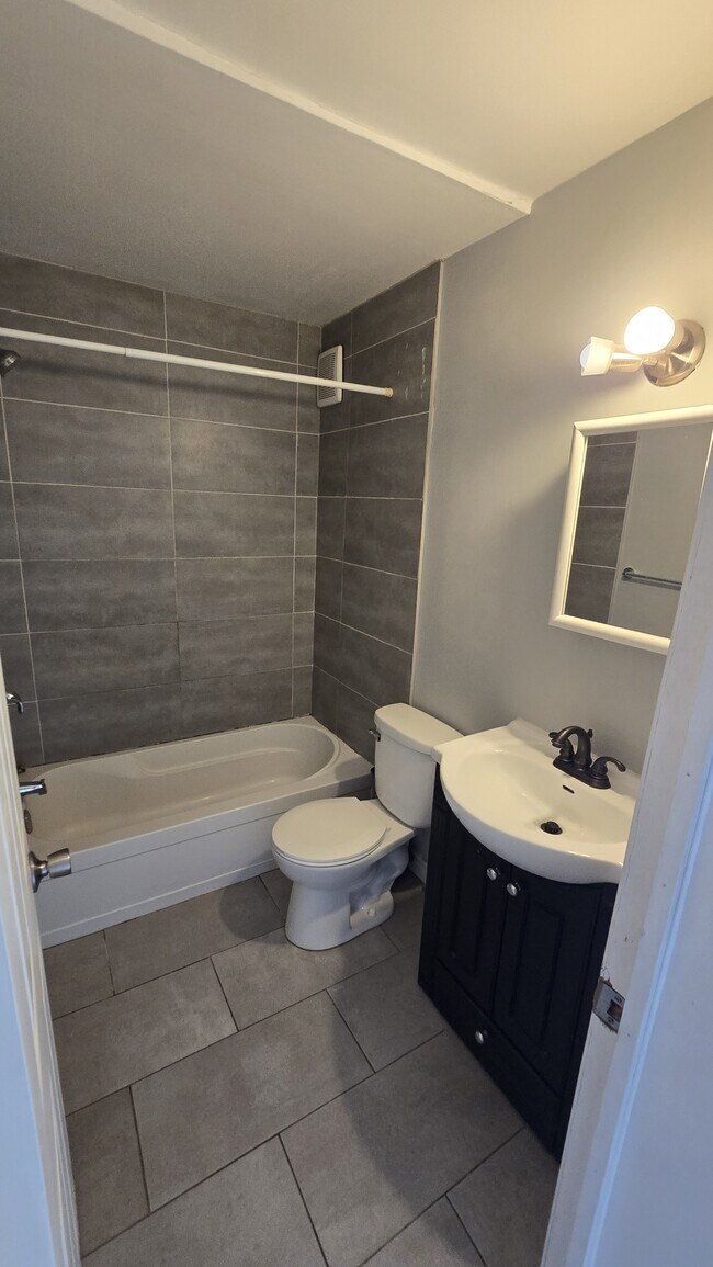 Photo - 81 Killam Dr Unit 6