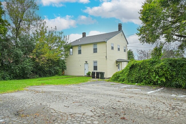 9350 Reading Rd Unit 1