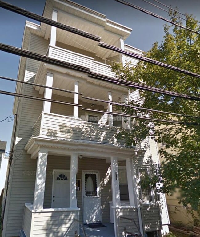 Photo - 198 Sherman St Apartment Unit 3