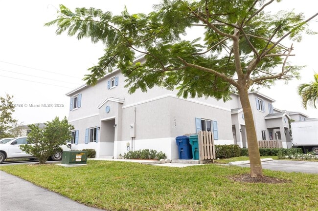 Photo - 1205 NW 3rd Ln Townhome