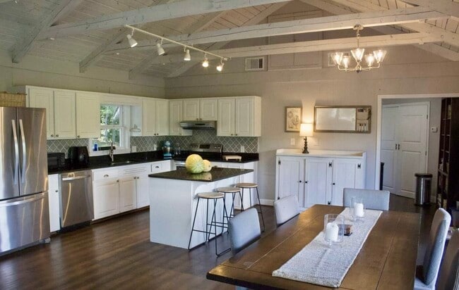 Photo - 48 Little Bear Dr