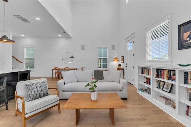 Photo - 2047 E Little Crew Dr