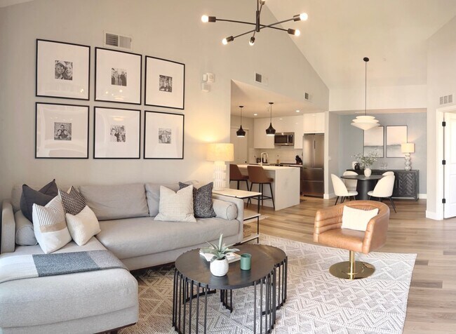 804 Summer Hawk Dr Unit #1204