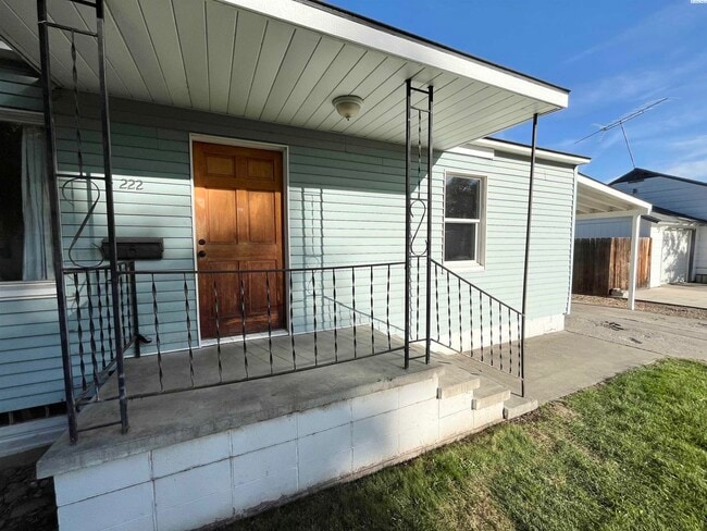 Photo - 222 Casey Ave