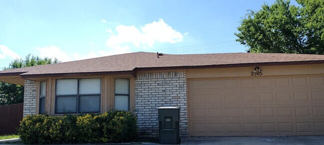 Photo - 2505 Mark Dr Casa