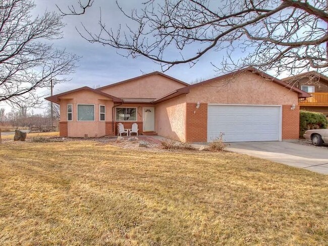 Photo - 2949 Erika Rd House
