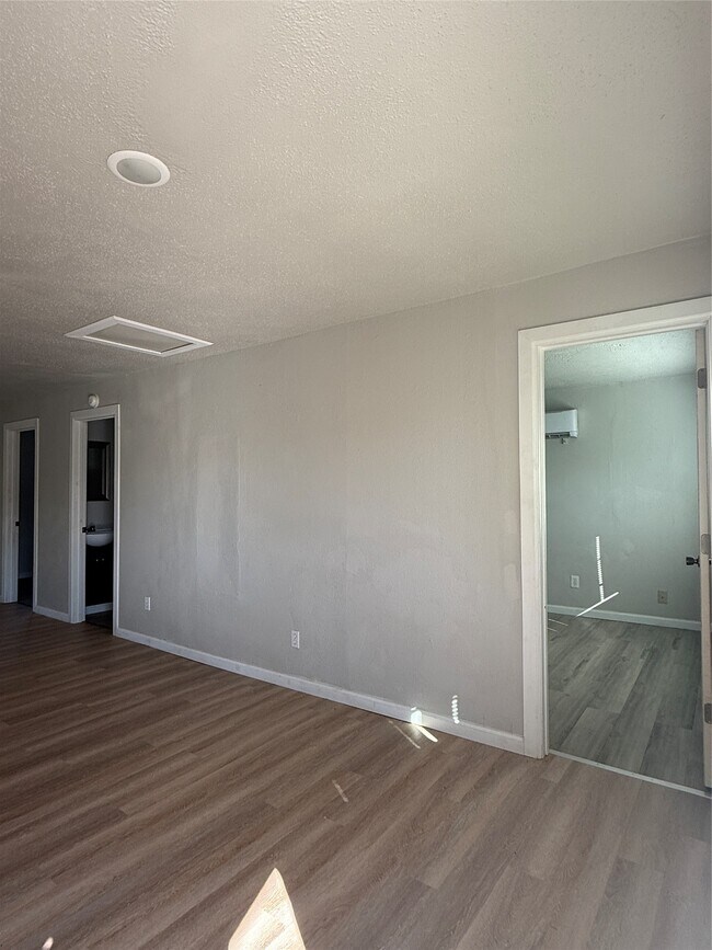 Photo - 8510 Safeguard St Unit 3