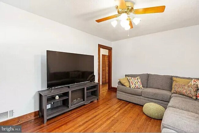 Photo - 151 Bend Farm Rd