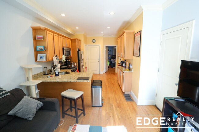 Photo - 27 Lothrop St Unit 1